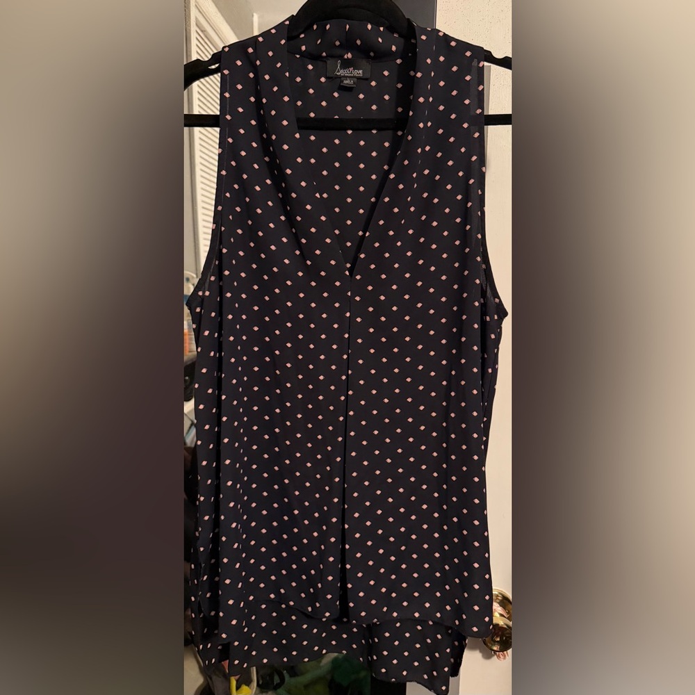 Snooki Love by Nicole Polizzi shortsleeved dark blue top with pink square’s